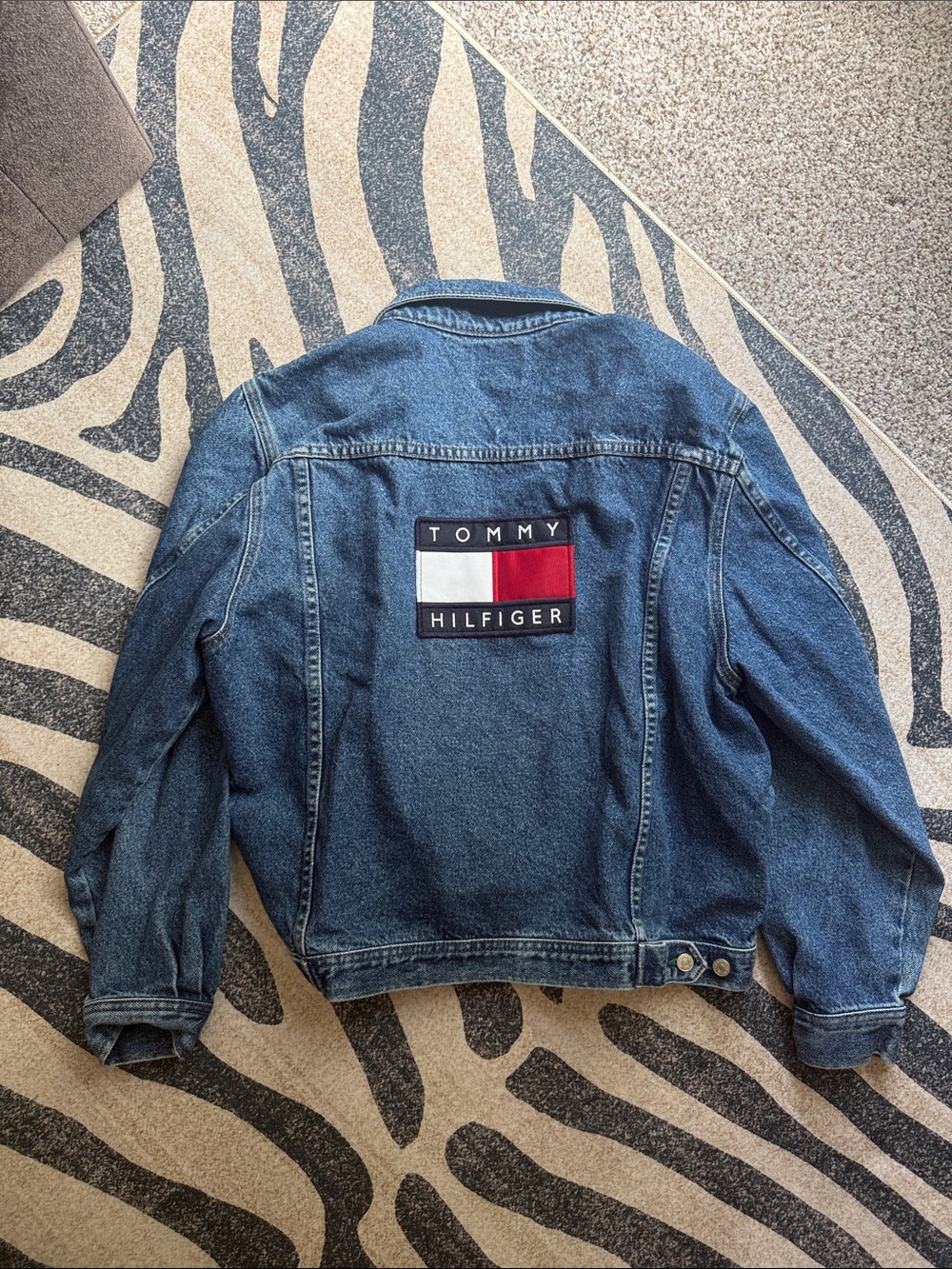 Vintage Tommy Hilfiger Denim Jean Jacket with Flag Logo Size XL